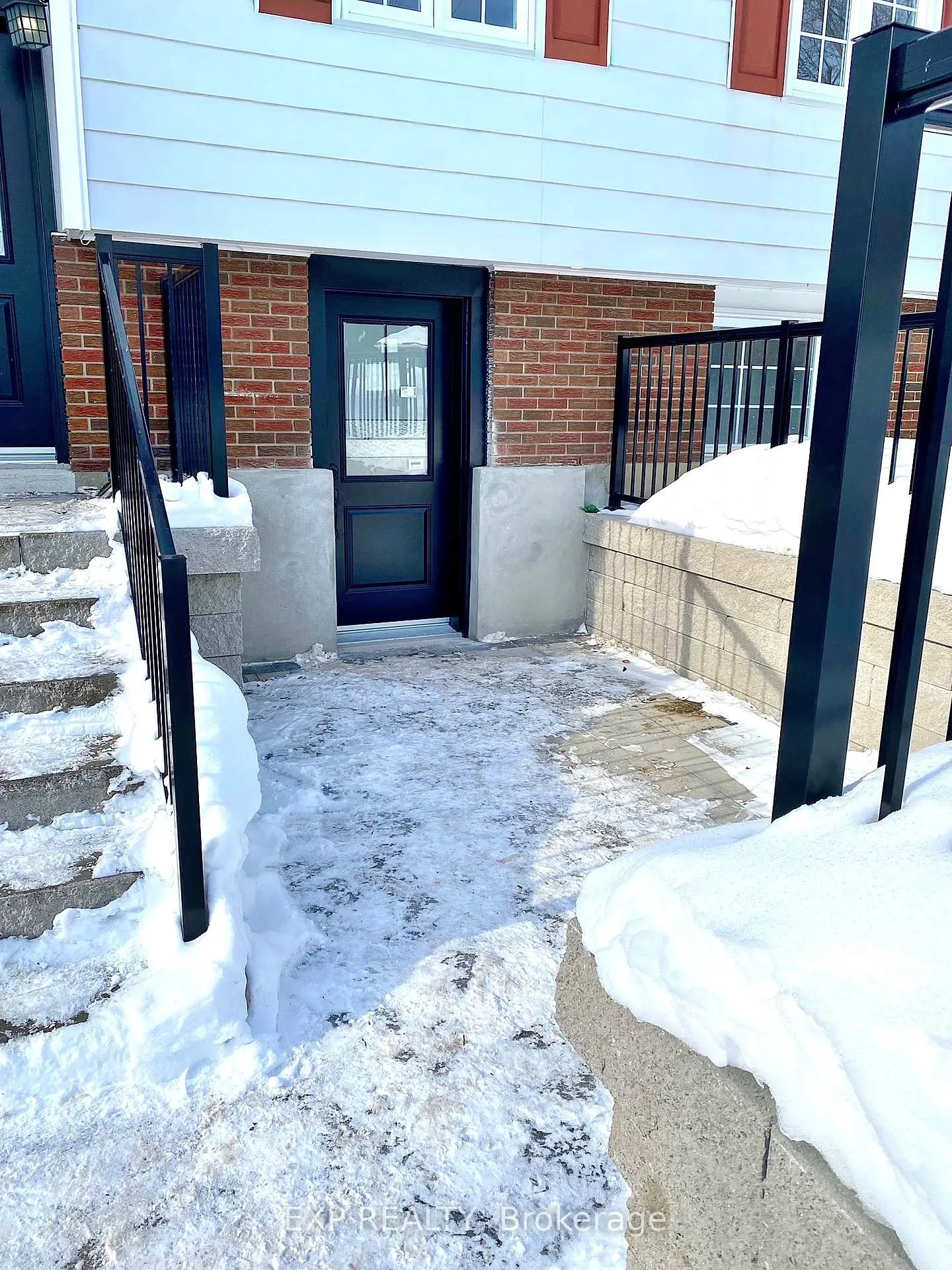 Photo 1 of 2042 Tawney Avenue, Ottawa, Hawthorne Meadows — HOMEH