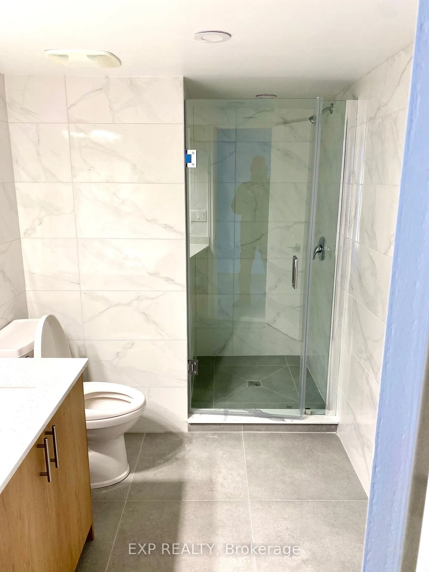 Photo 7 of 2042 Tawney Avenue, Ottawa, Hawthorne Meadows — HOMEH