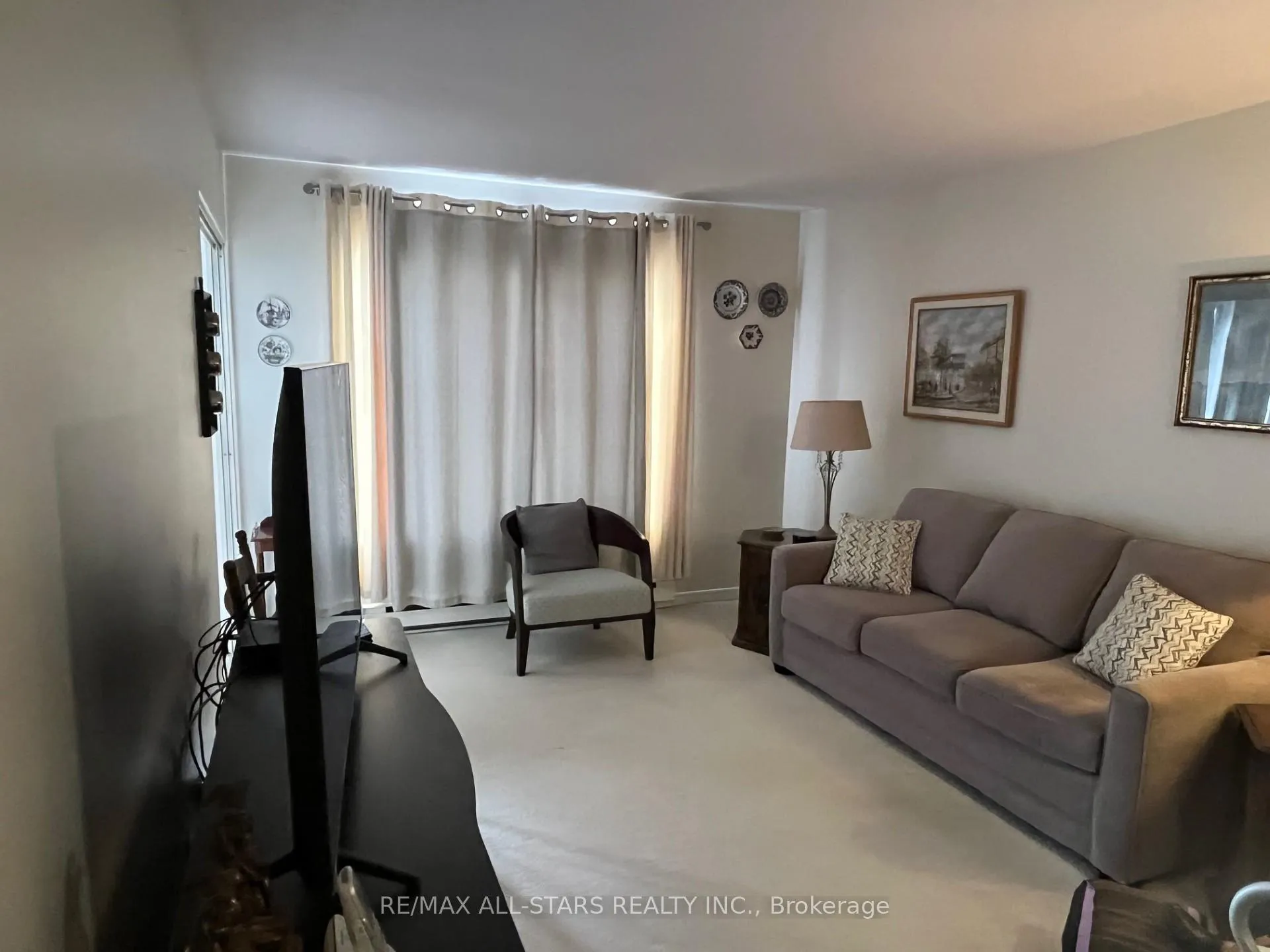 Photo 8 of Unit 103, 2 Heritage Way, Kawartha Lakes, Lindsay — HOMEH