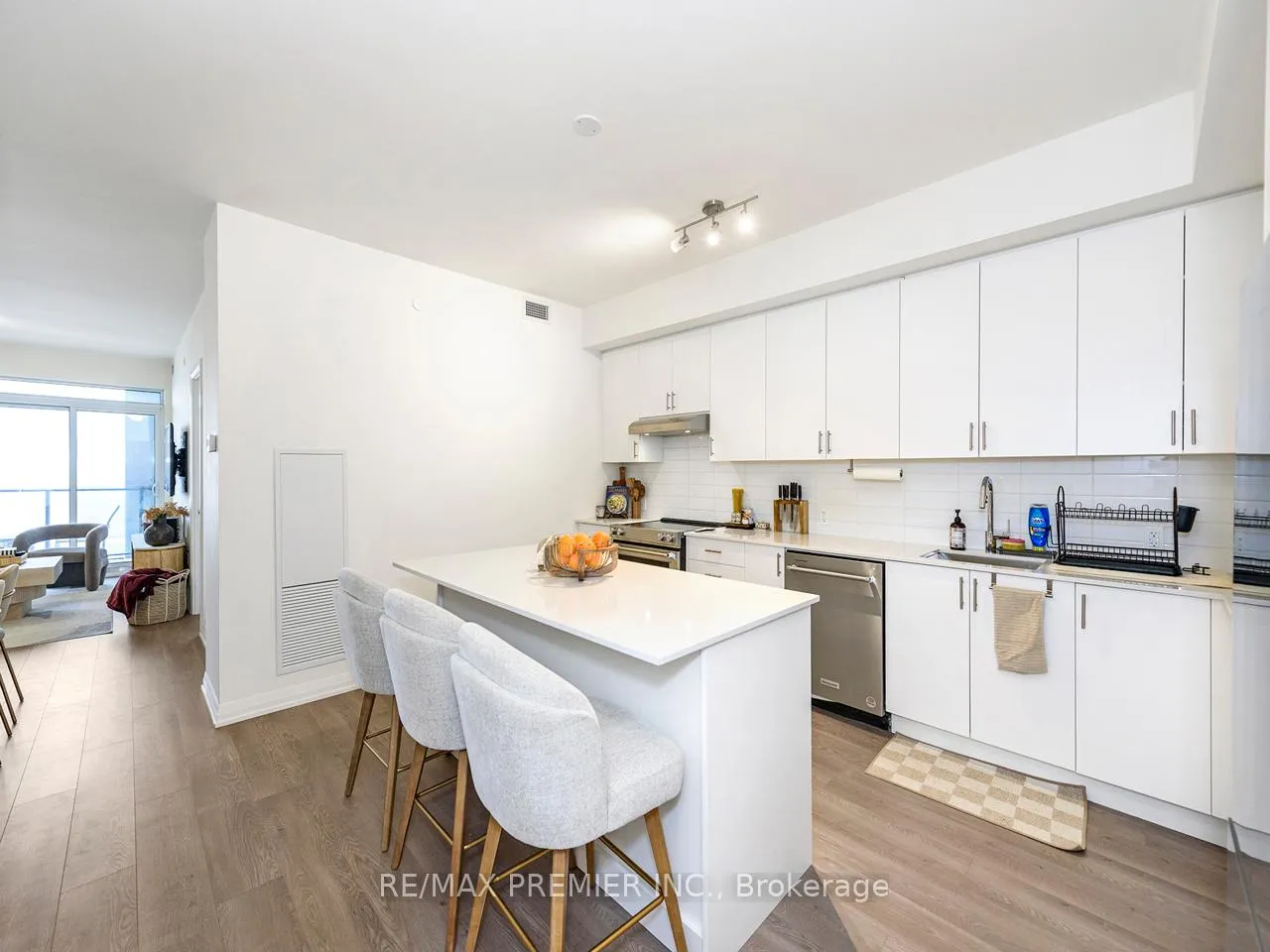 Photo 9 of Unit 412, 8960 Jane Street, Vaughan, Vellore Village — HOMEH