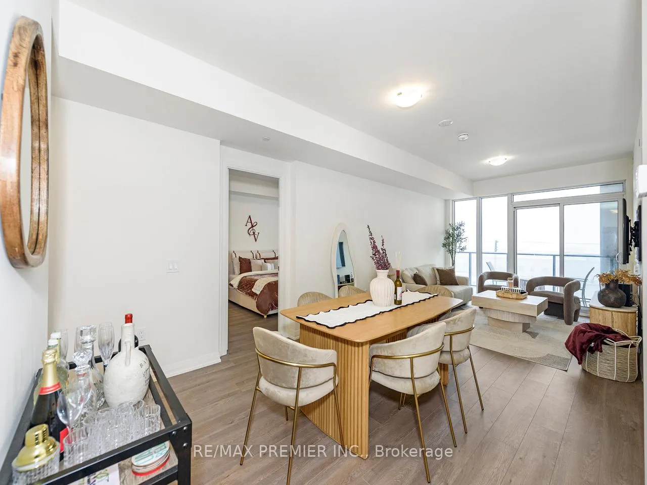 Photo 10 of Unit 412, 8960 Jane Street, Vaughan, Vellore Village — HOMEH