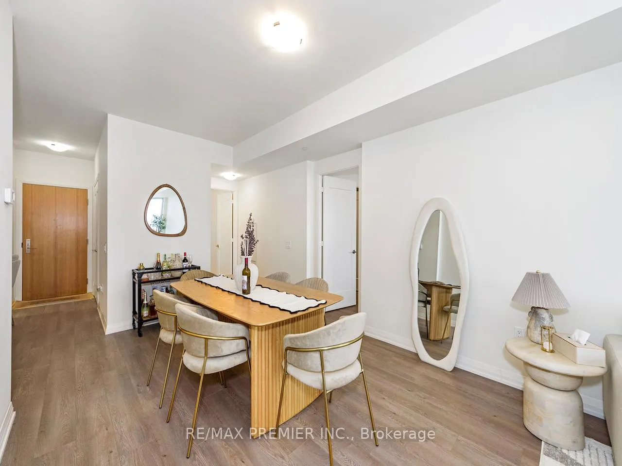 Photo 11 of Unit 412, 8960 Jane Street, Vaughan, Vellore Village — HOMEH