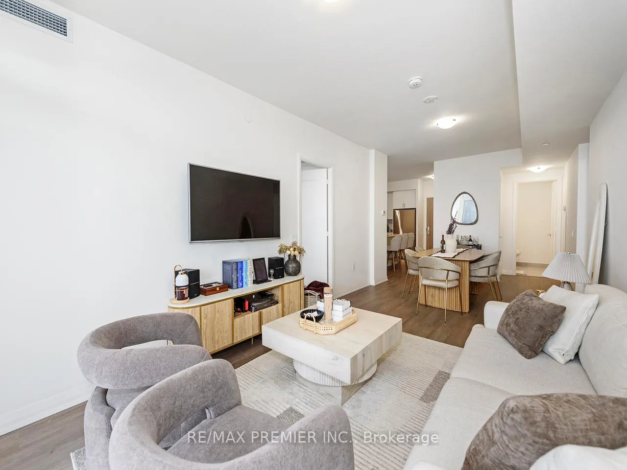 Photo 15 of Unit 412, 8960 Jane Street, Vaughan, Vellore Village — HOMEH