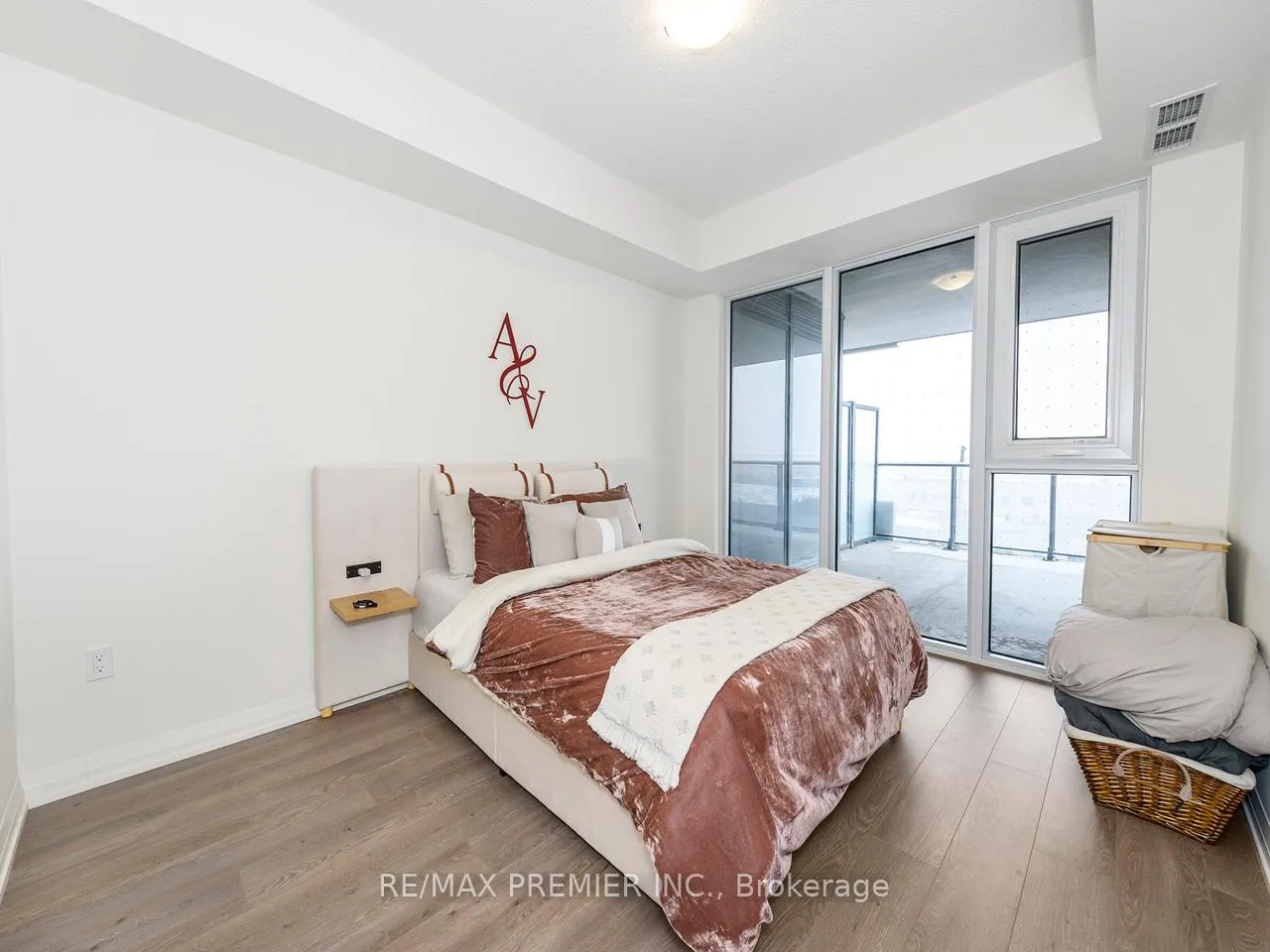 Photo 20 of Unit 412, 8960 Jane Street, Vaughan, Vellore Village — HOMEH