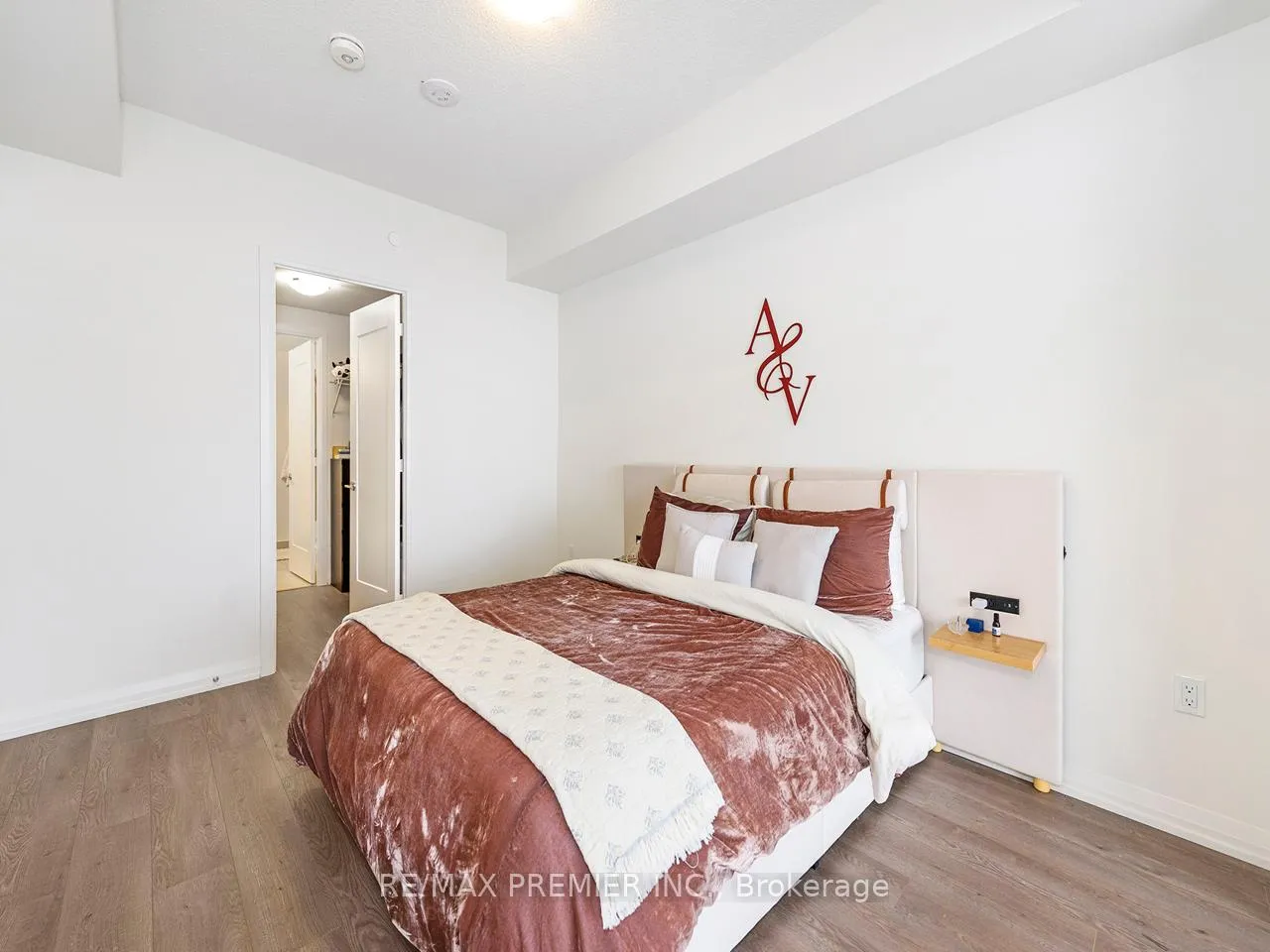 Photo 21 of Unit 412, 8960 Jane Street, Vaughan, Vellore Village — HOMEH