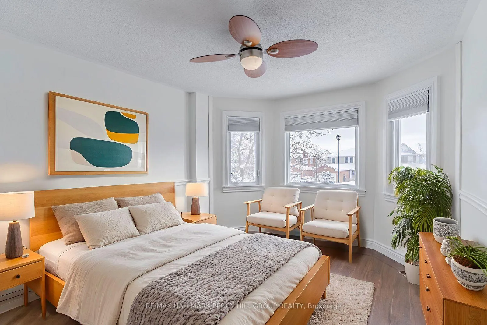 Photo 9 of 62 O'Shaughnessy Crescent, Barrie, Holly — HOMEH
