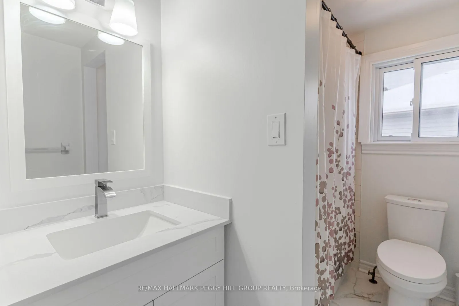 Photo 12 of 62 O'Shaughnessy Crescent, Barrie, Holly — HOMEH