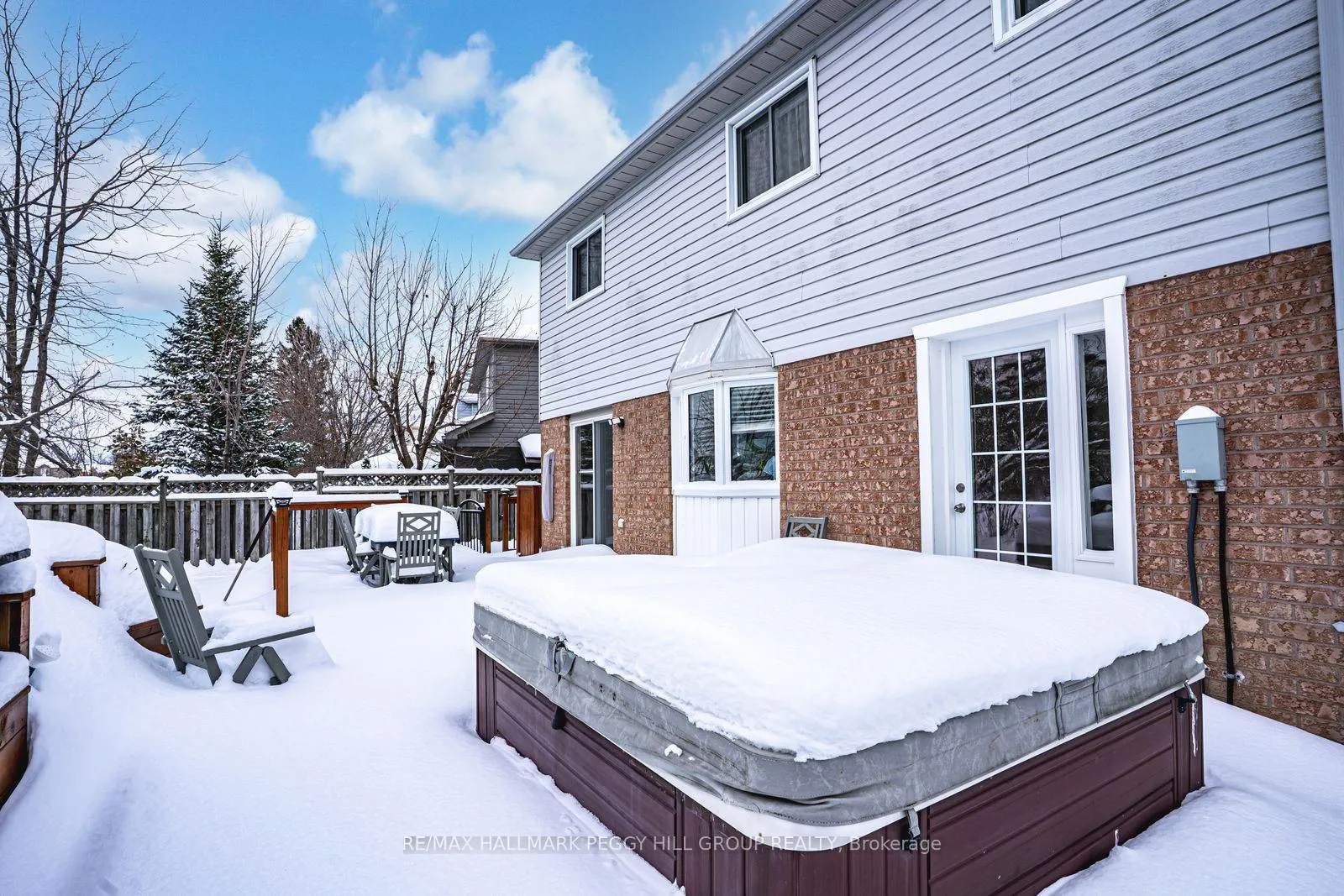 Photo 14 of 62 O'Shaughnessy Crescent, Barrie, Holly — HOMEH