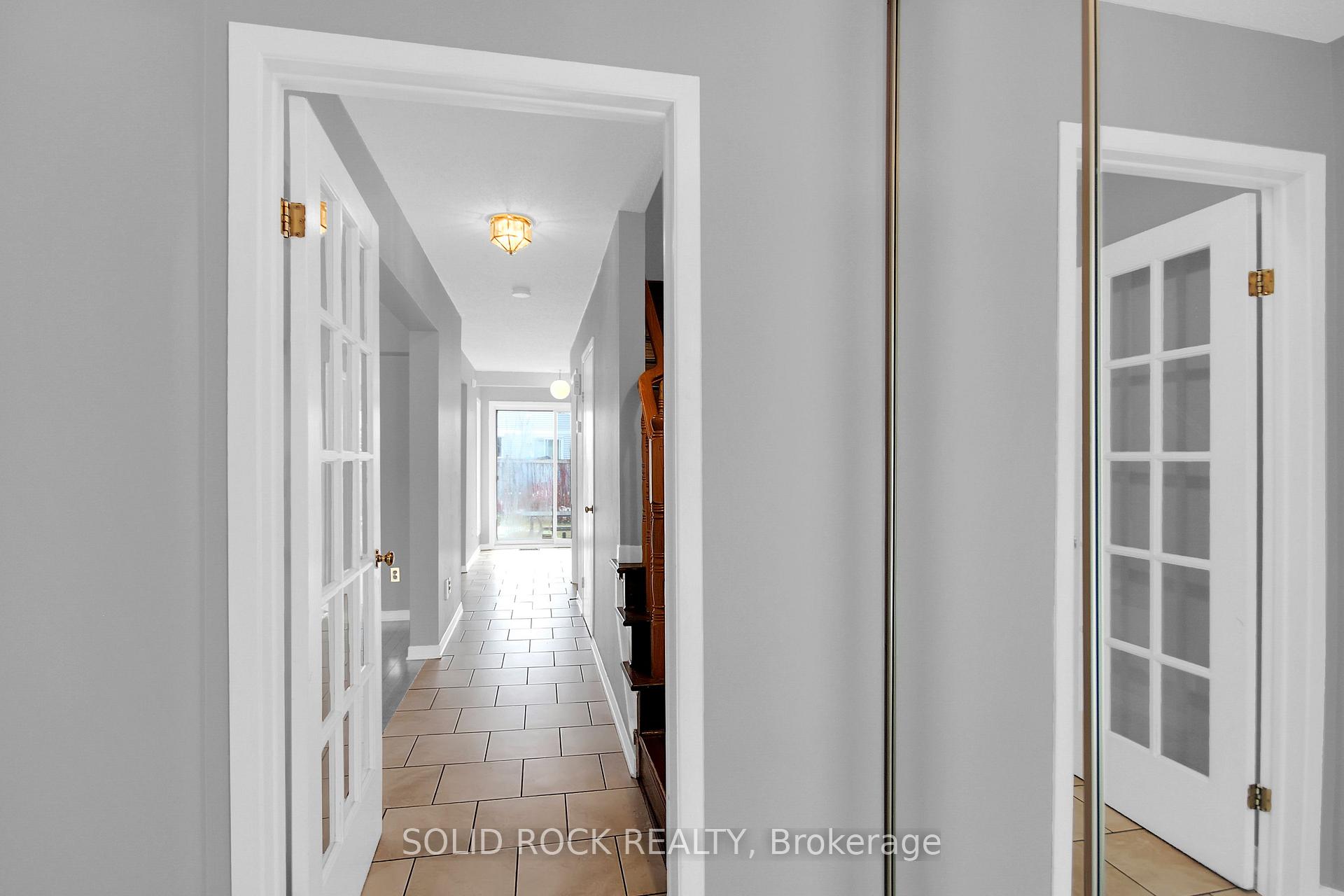 Photo 4 of 12 Notman Way, Ottawa, Hunt Club Park — HOMEH