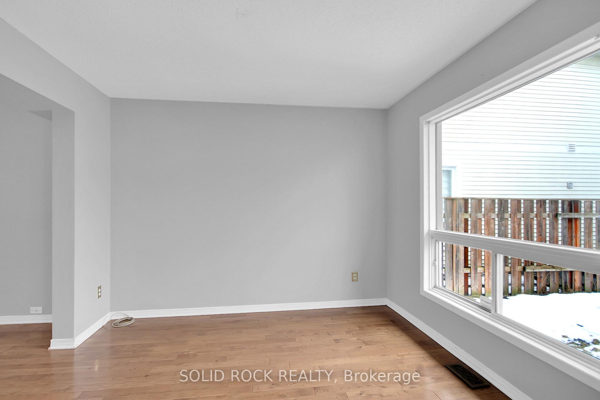 Photo 10 of 12 Notman Way, Ottawa, Hunt Club Park — HOMEH