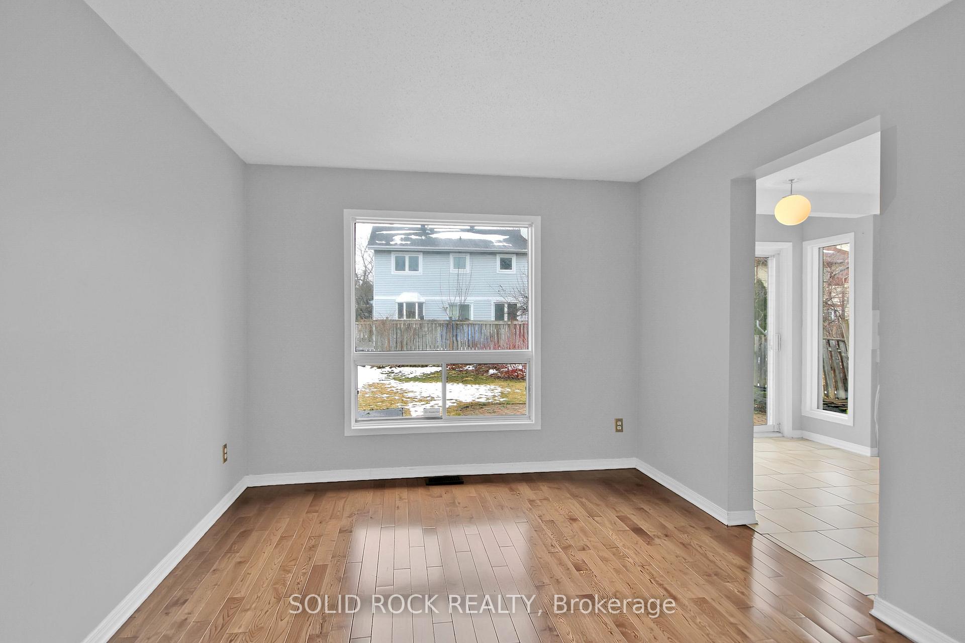 Photo 11 of 12 Notman Way, Ottawa, Hunt Club Park — HOMEH