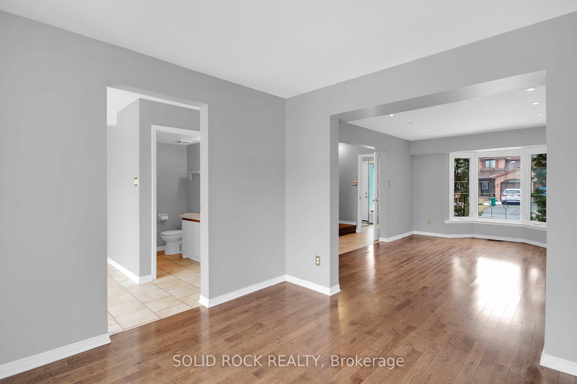 Photo 12 of 12 Notman Way, Ottawa, Hunt Club Park — HOMEH