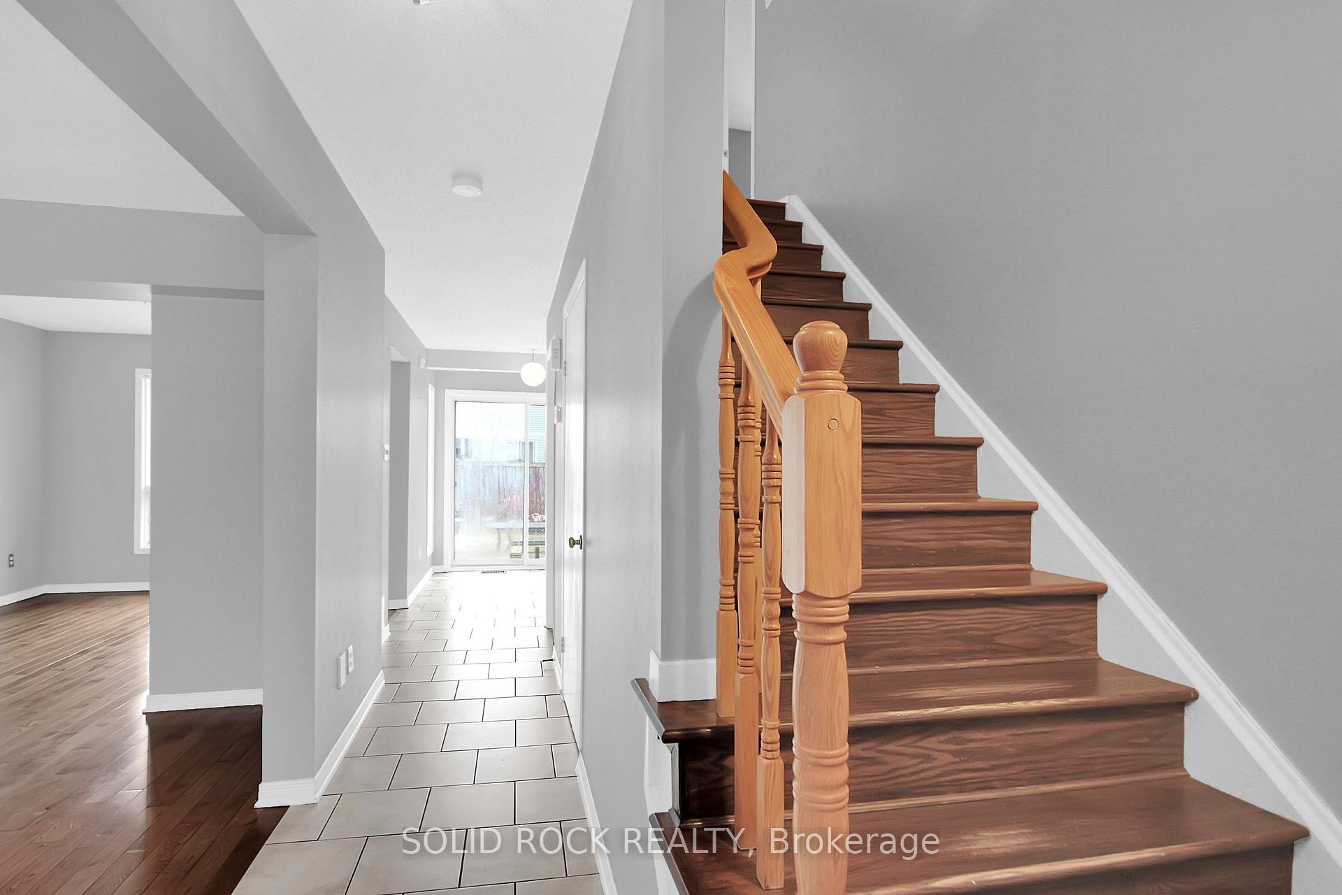 Photo 19 of 12 Notman Way, Ottawa, Hunt Club Park — HOMEH
