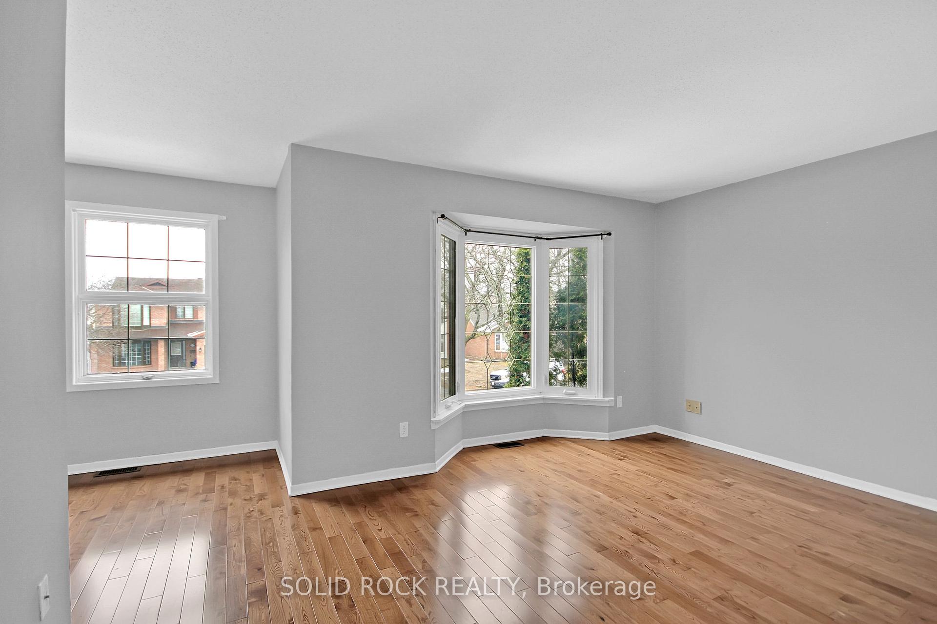 Photo 22 of 12 Notman Way, Ottawa, Hunt Club Park — HOMEH