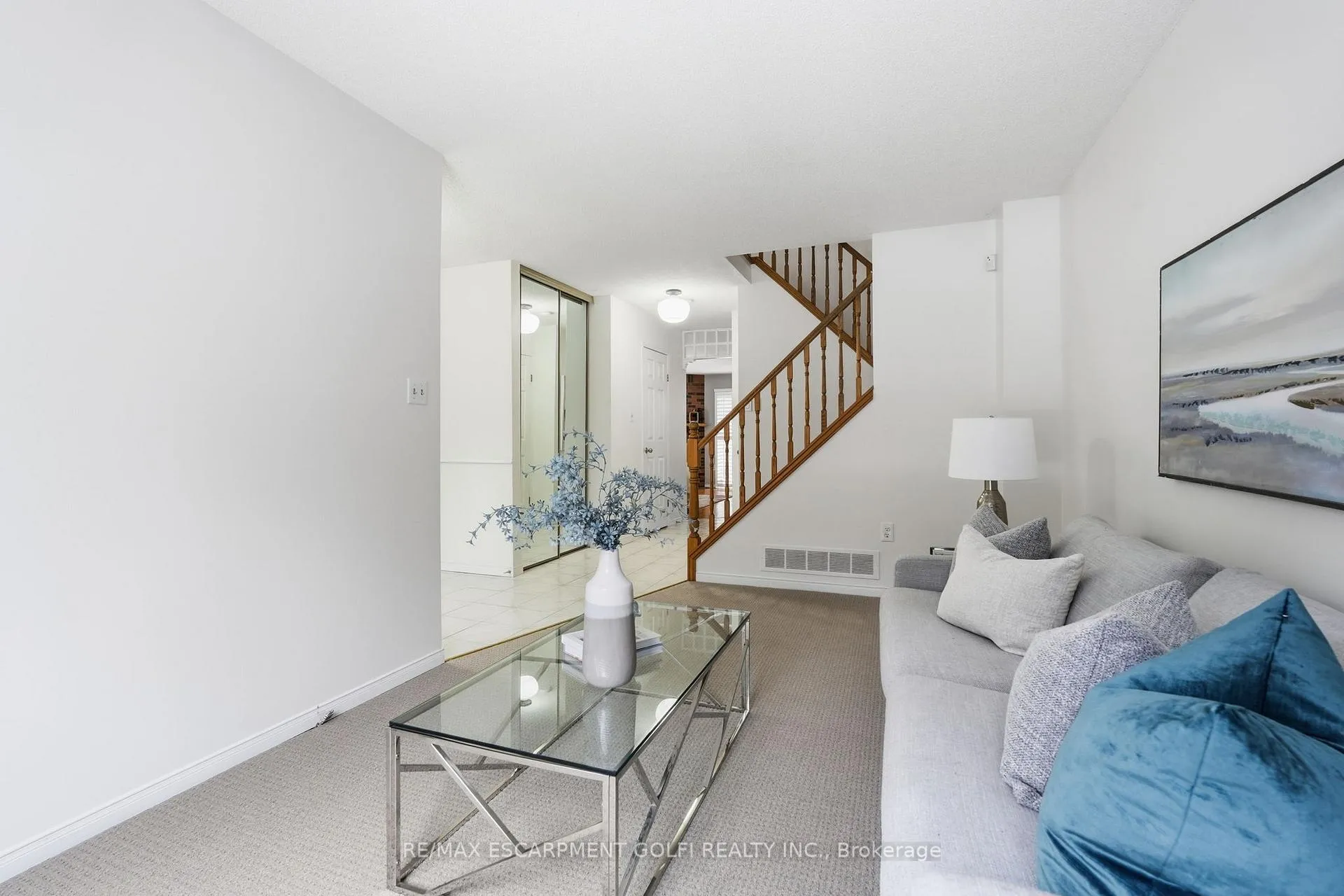 Photo 6 of Unit 20, 644 Upper Paradise Road, Hamilton, Fessenden — HOMEH