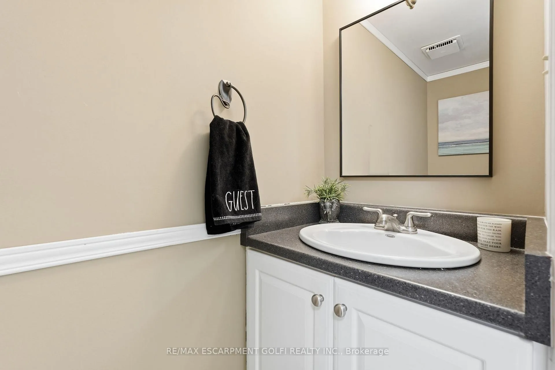 Photo 7 of Unit 20, 644 Upper Paradise Road, Hamilton, Fessenden — HOMEH