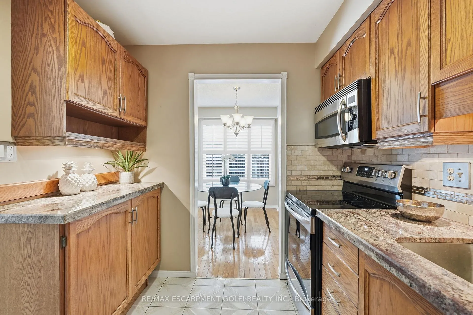 Photo 14 of Unit 20, 644 Upper Paradise Road, Hamilton, Fessenden — HOMEH