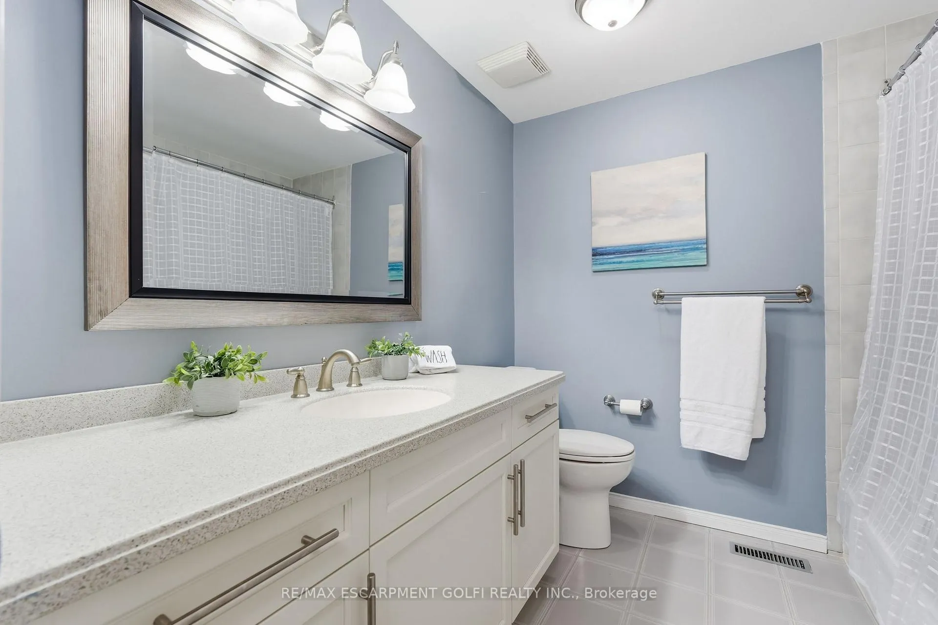 Photo 15 of Unit 20, 644 Upper Paradise Road, Hamilton, Fessenden — HOMEH