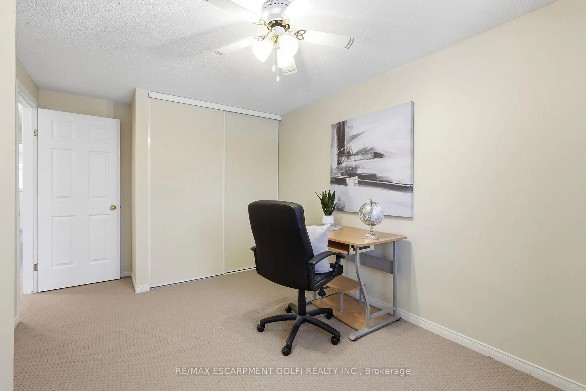 Photo 18 of Unit 20, 644 Upper Paradise Road, Hamilton, Fessenden — HOMEH