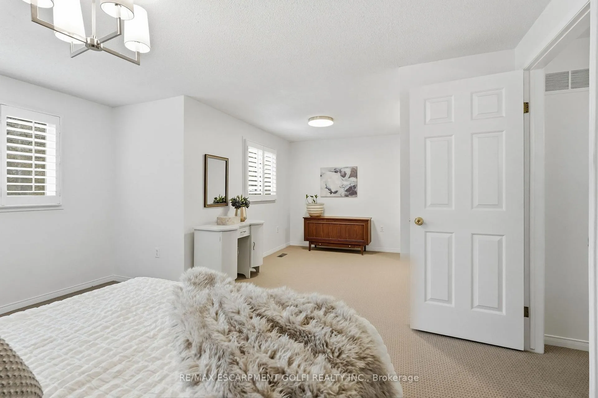 Photo 20 of Unit 20, 644 Upper Paradise Road, Hamilton, Fessenden — HOMEH