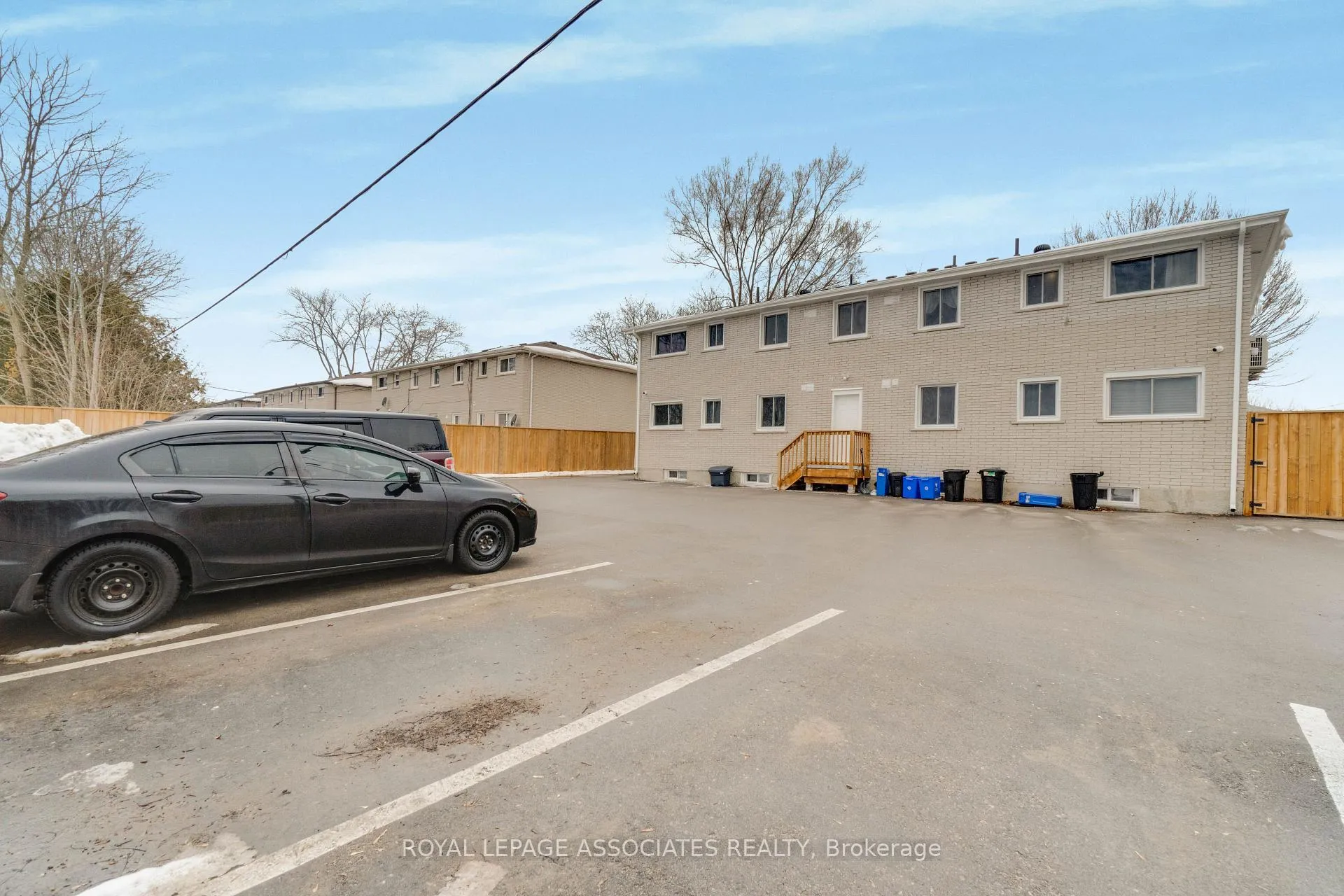 Photo 32 of 98 Sixth Avenue, Brantford, Eagle Place — HOMEH