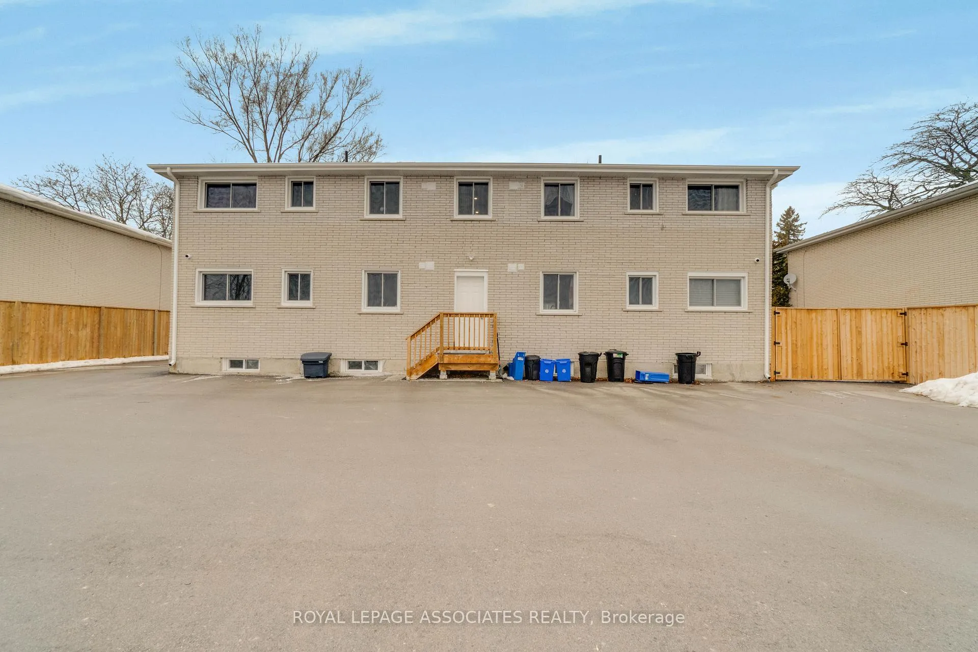 Photo 33 of 98 Sixth Avenue, Brantford, Eagle Place — HOMEH