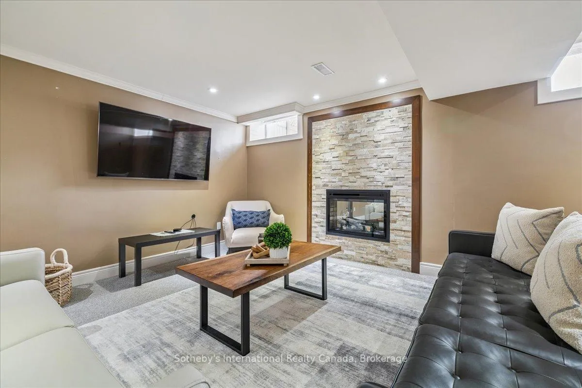 Photo 40 of 2509 Armour Crescent, Burlington, Rose — HOMEH