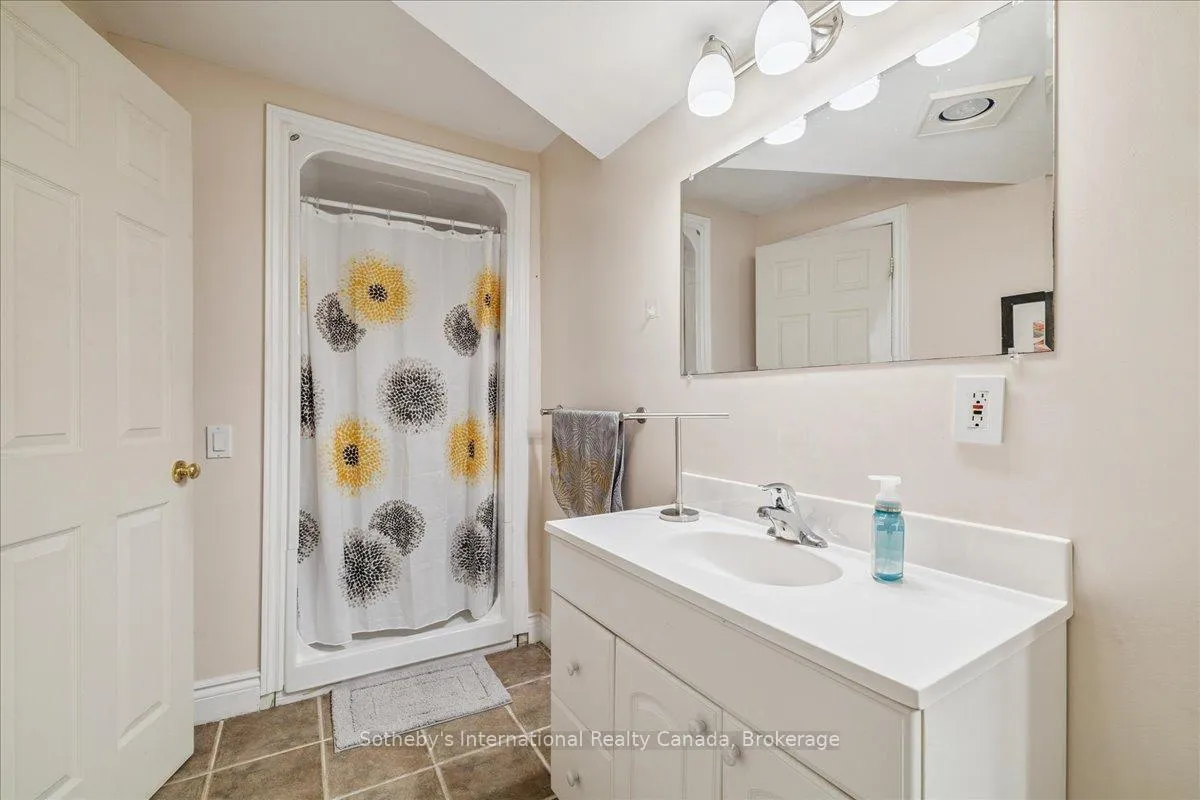 Photo 47 of 2509 Armour Crescent, Burlington, Rose — HOMEH
