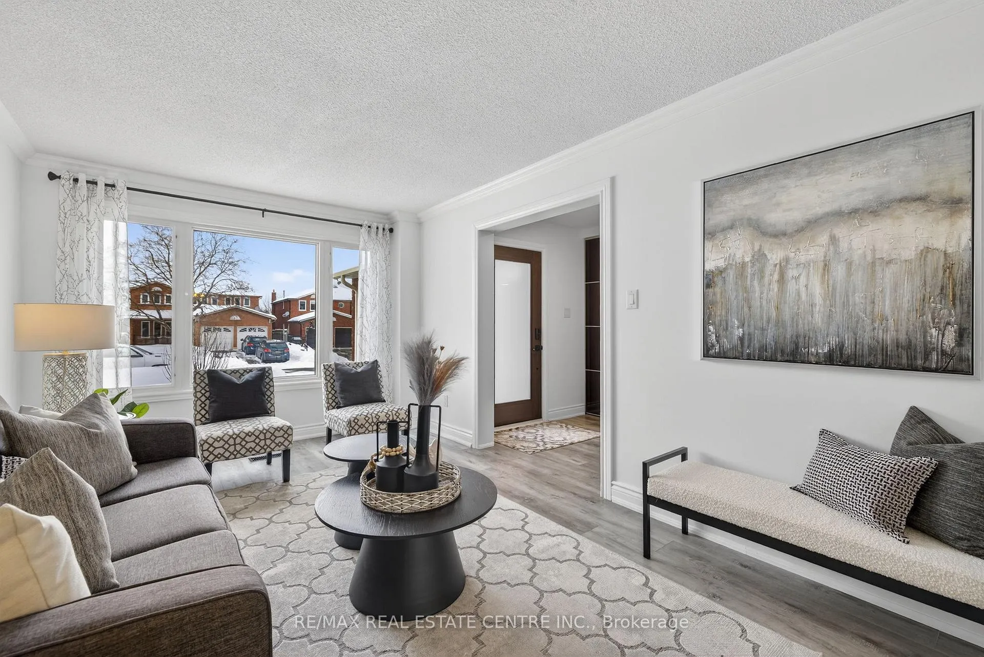 Photo 6 of 27 De Rose Avenue, Caledon, Bolton West — HOMEH