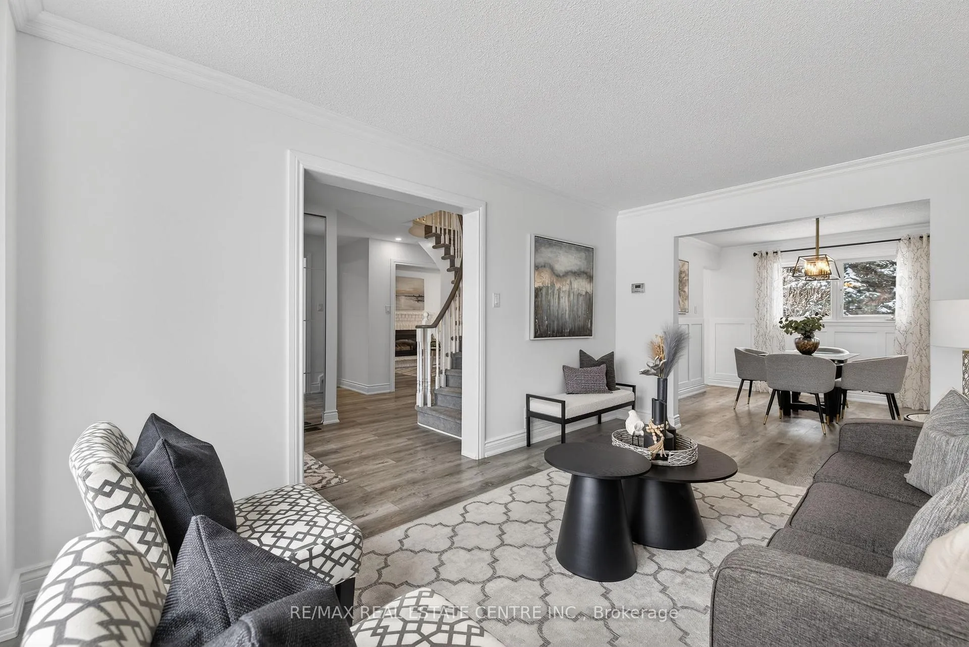 Photo 8 of 27 De Rose Avenue, Caledon, Bolton West — HOMEH