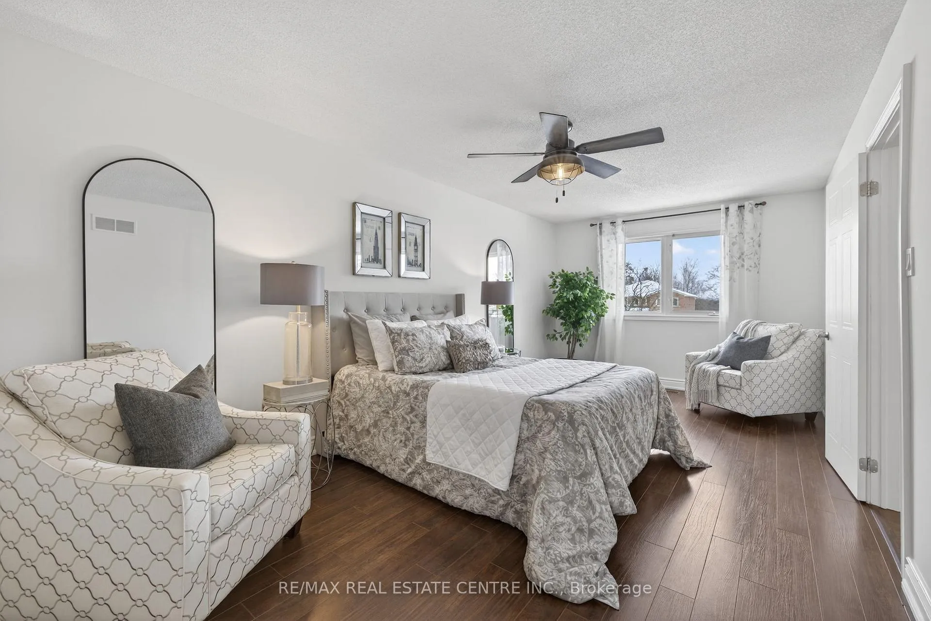 Photo 22 of 27 De Rose Avenue, Caledon, Bolton West — HOMEH