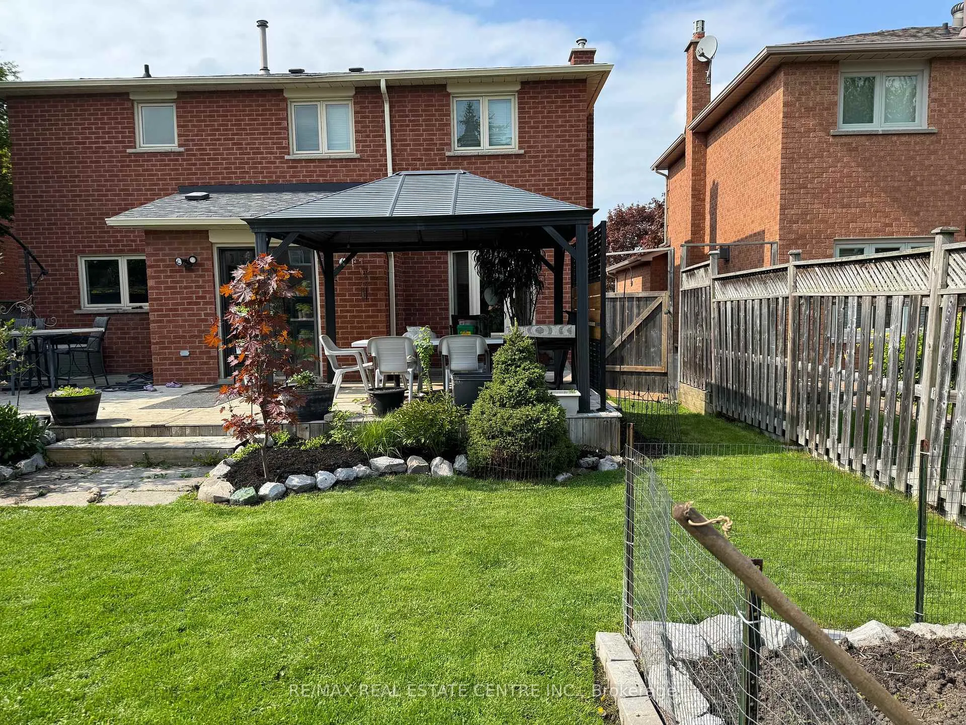 Photo 45 of 27 De Rose Avenue, Caledon, Bolton West — HOMEH