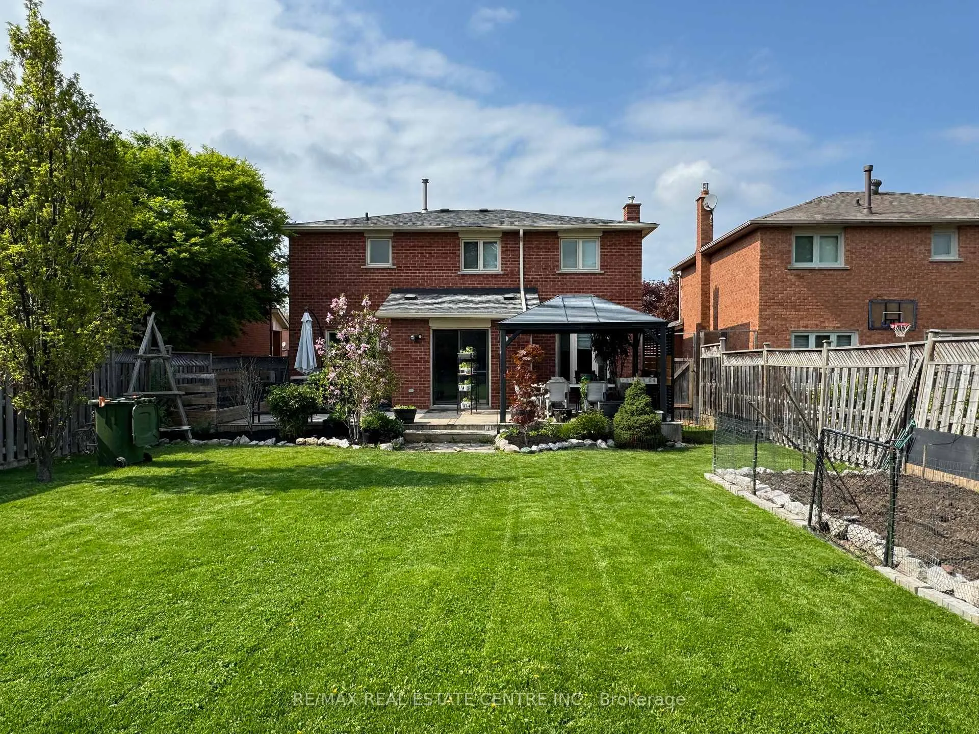 Photo 46 of 27 De Rose Avenue, Caledon, Bolton West — HOMEH