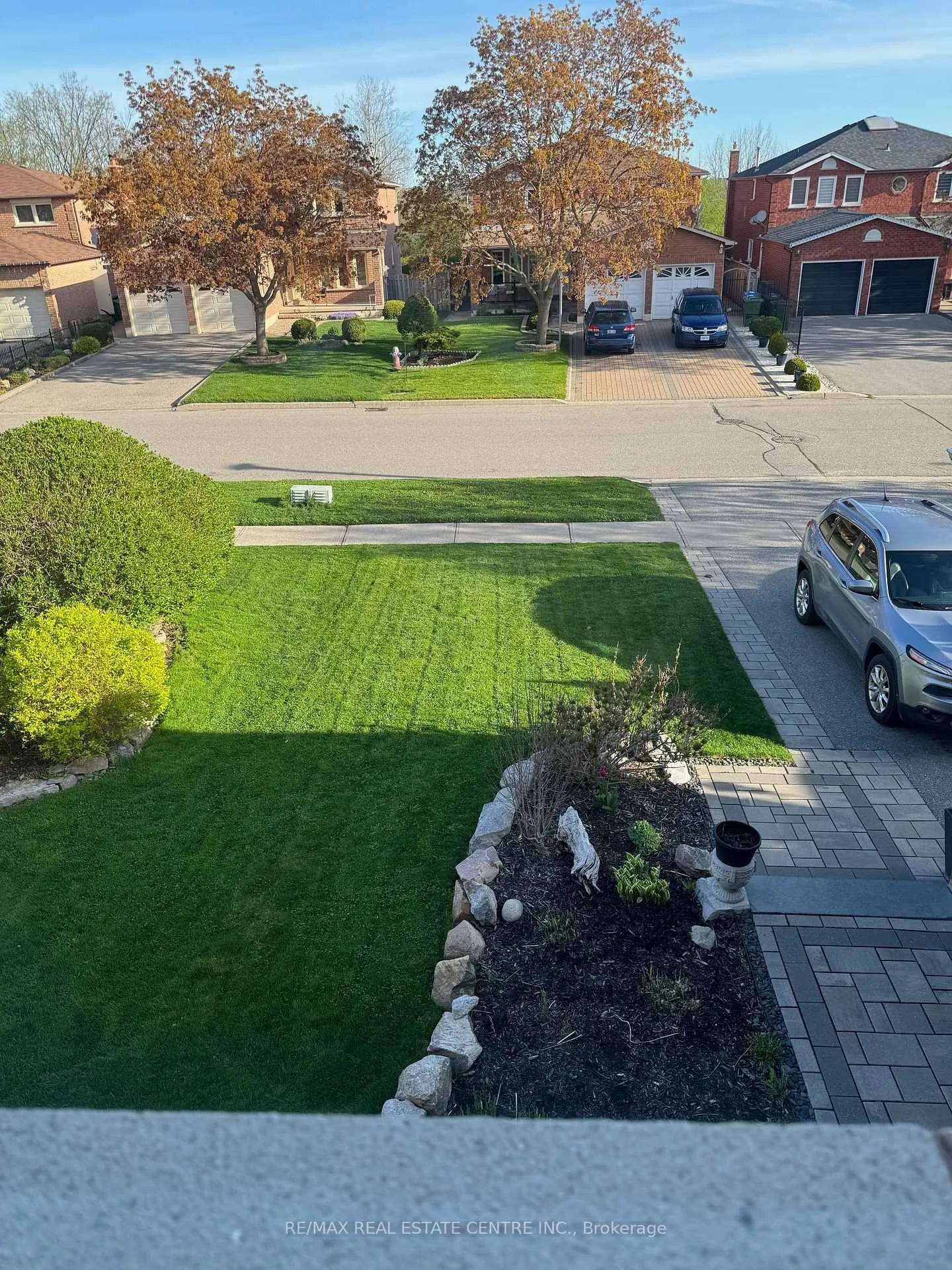 Photo 48 of 27 De Rose Avenue, Caledon, Bolton West — HOMEH