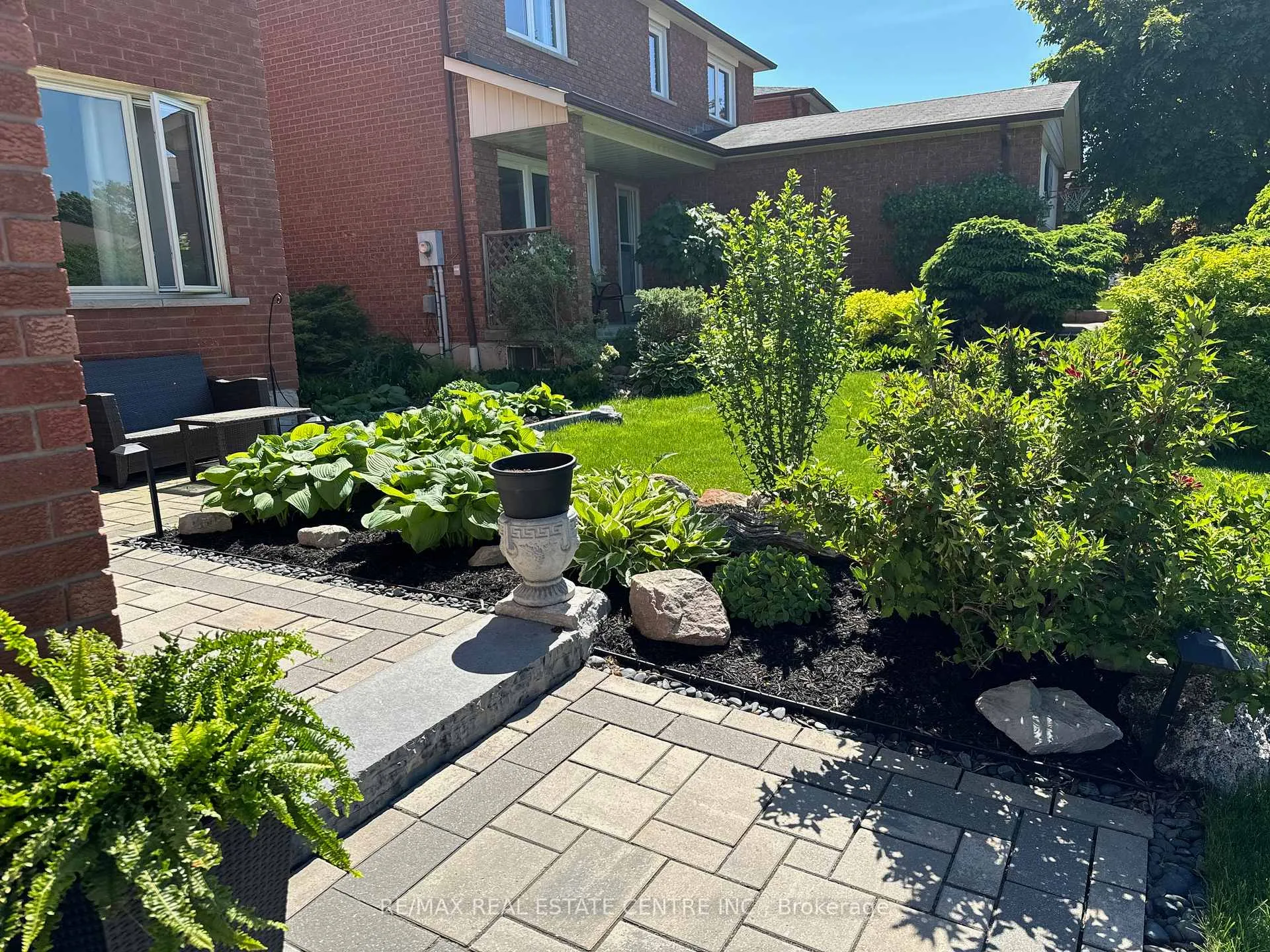 Photo 49 of 27 De Rose Avenue, Caledon, Bolton West — HOMEH