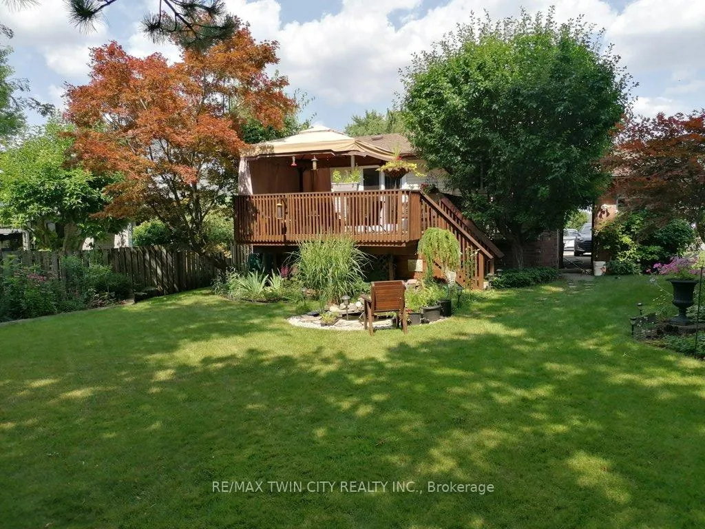 Photo 29 of 27 Erinbrook Drive, Kitchener — HOMEH