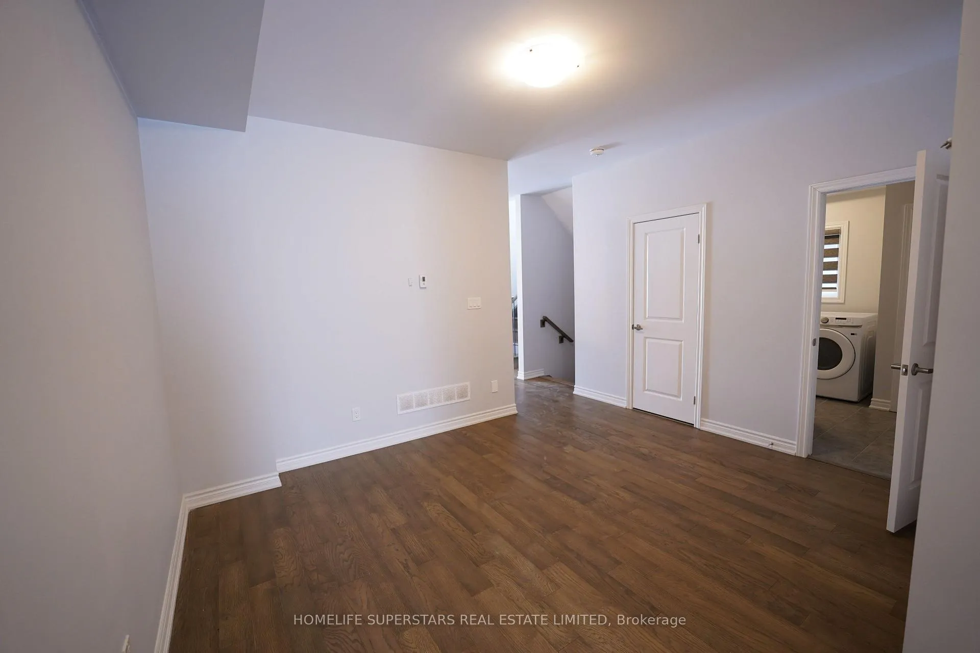 Photo 4 of 68 Mclaughlin Street, Welland, Lincoln/Crowland — HOMEH