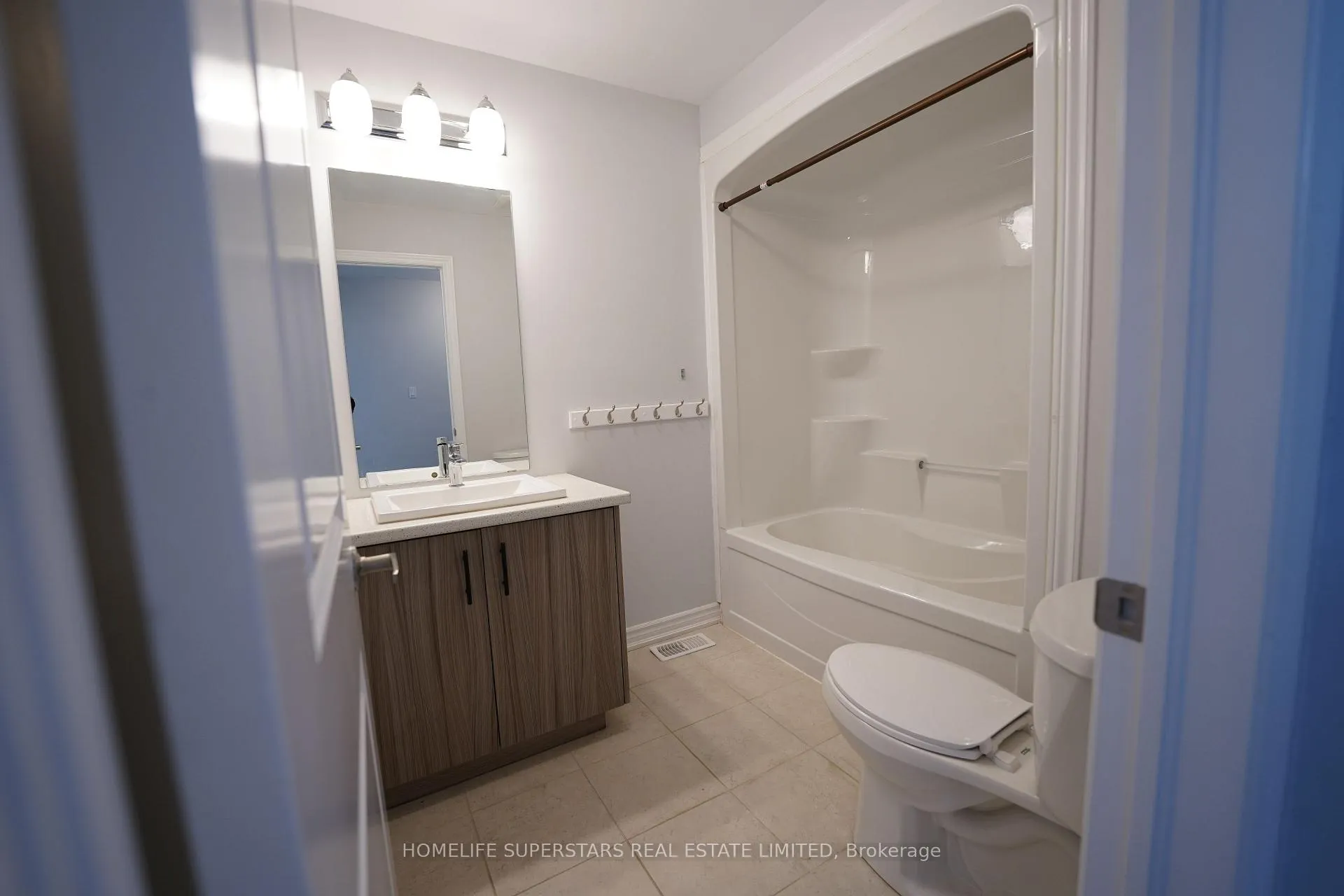 Photo 20 of 68 Mclaughlin Street, Welland, Lincoln/Crowland — HOMEH