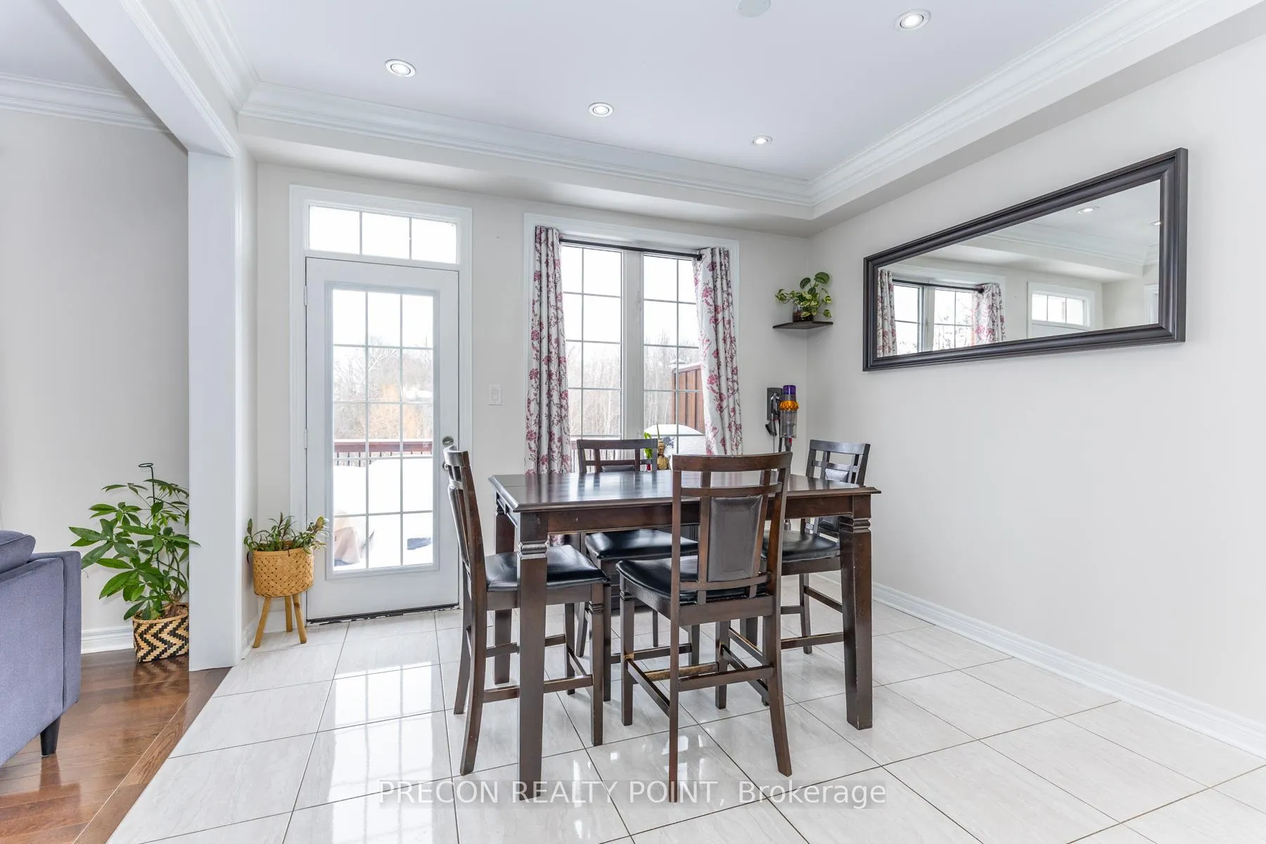 Photo 12 of 109 Roy Harper Avenue, Aurora, Rural Aurora — HOMEH