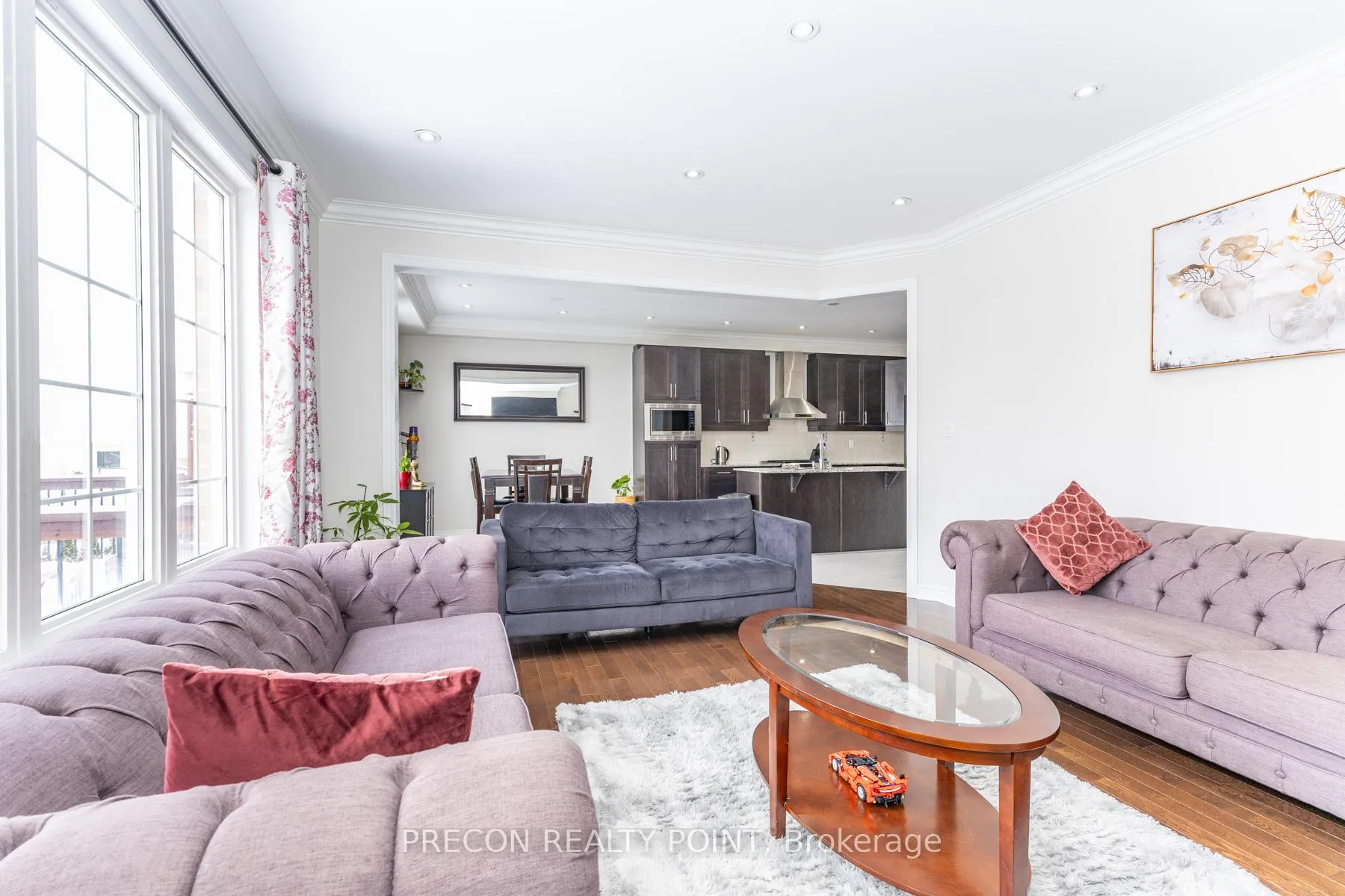 Photo 15 of 109 Roy Harper Avenue, Aurora, Rural Aurora — HOMEH