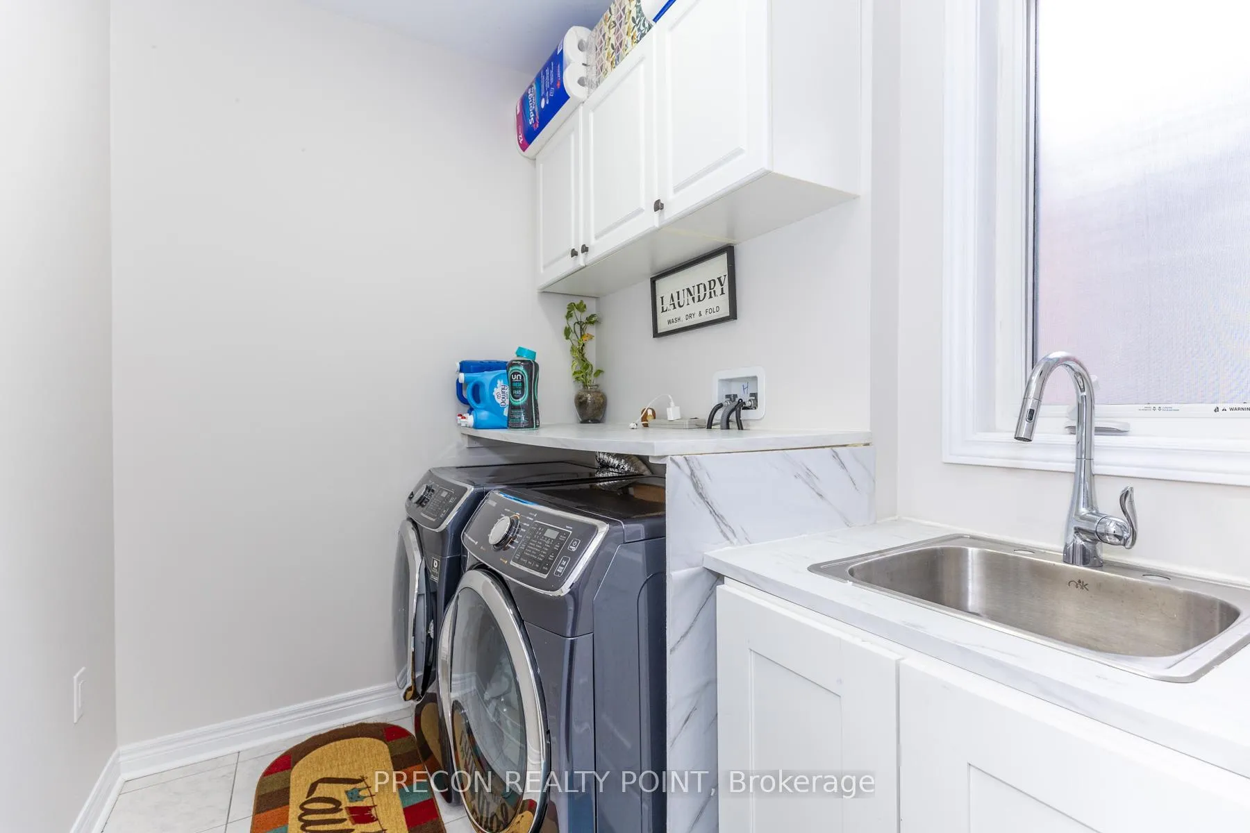 Photo 23 of 109 Roy Harper Avenue, Aurora, Rural Aurora — HOMEH
