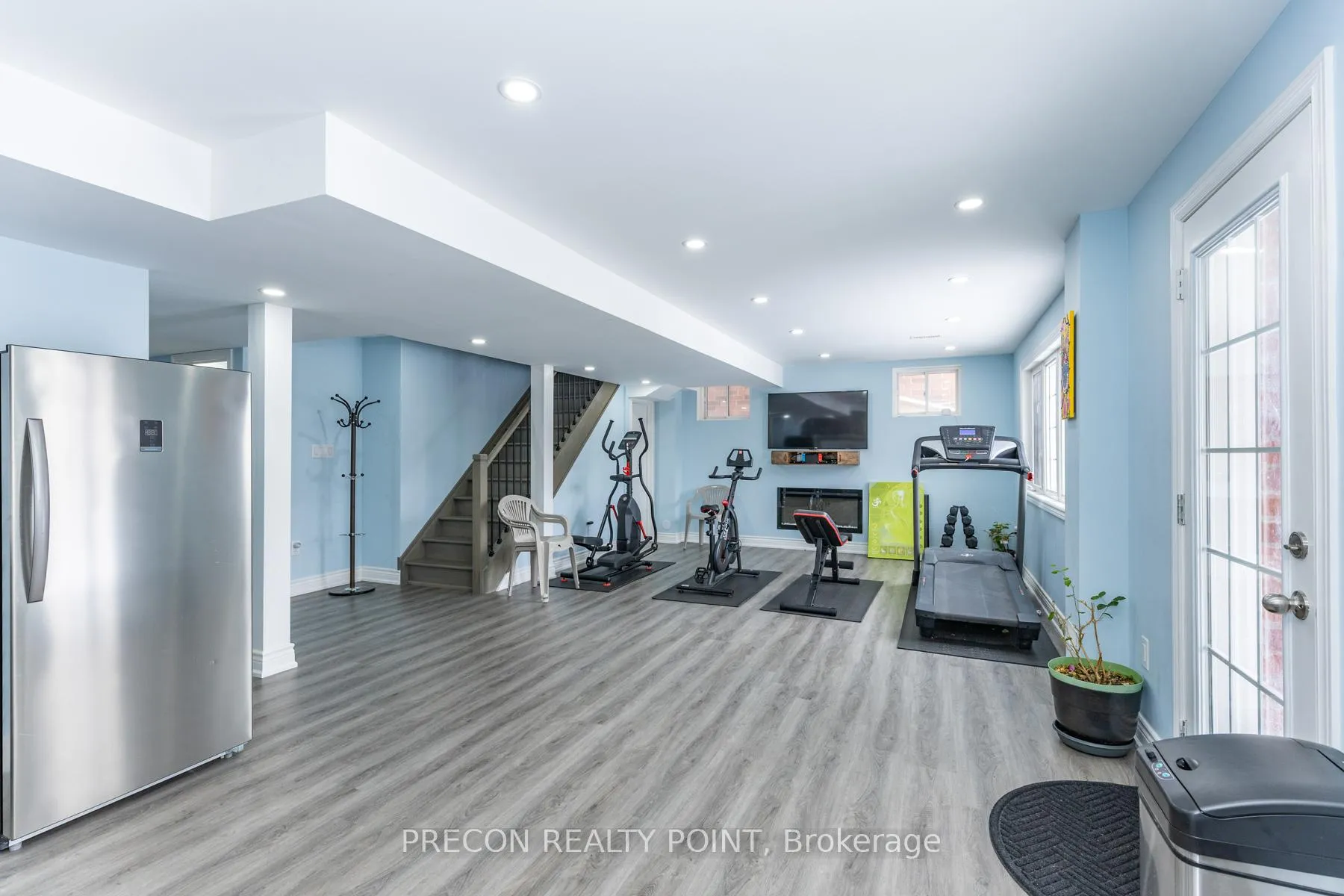 Photo 39 of 109 Roy Harper Avenue, Aurora, Rural Aurora — HOMEH