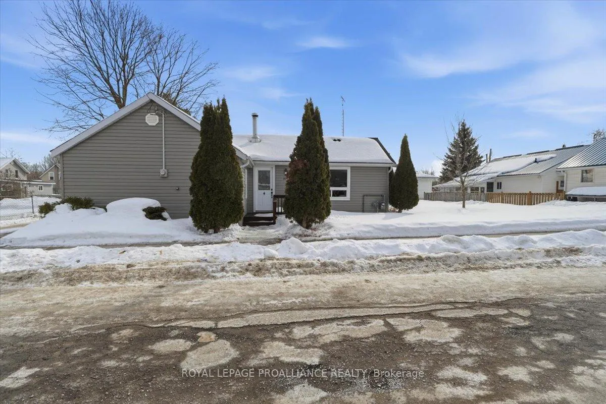 Photo 2 of 311 Jamieson Street E, Tweed, Tweed (Village) — HOMEH