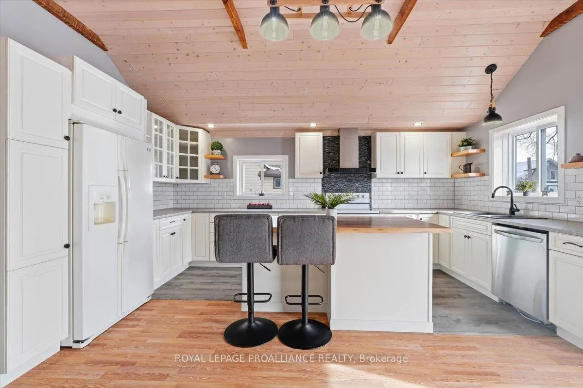 Photo 11 of 311 Jamieson Street E, Tweed, Tweed (Village) — HOMEH