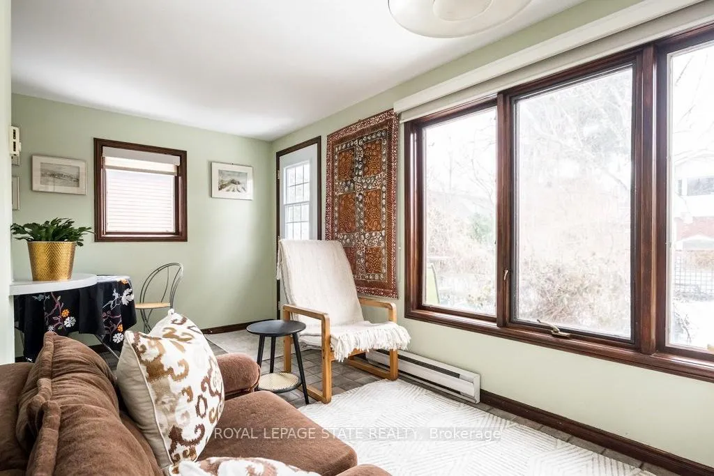 Photo 19 of 131 Barclay Street, Hamilton, Westdale — HOMEH