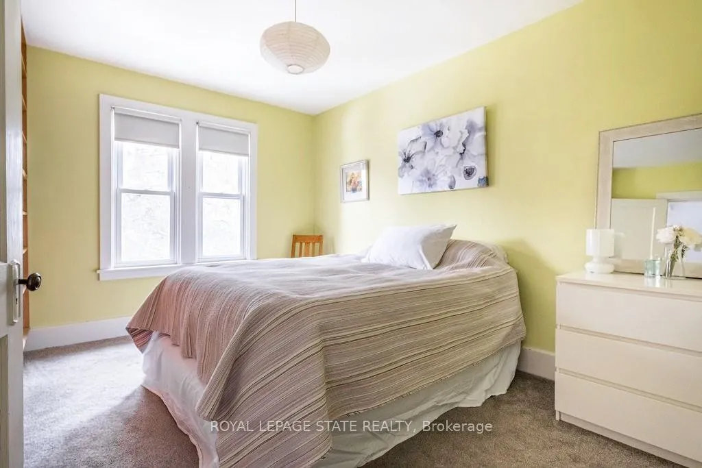 Photo 23 of 131 Barclay Street, Hamilton, Westdale — HOMEH