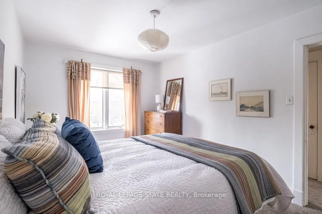 Photo 24 of 131 Barclay Street, Hamilton, Westdale — HOMEH