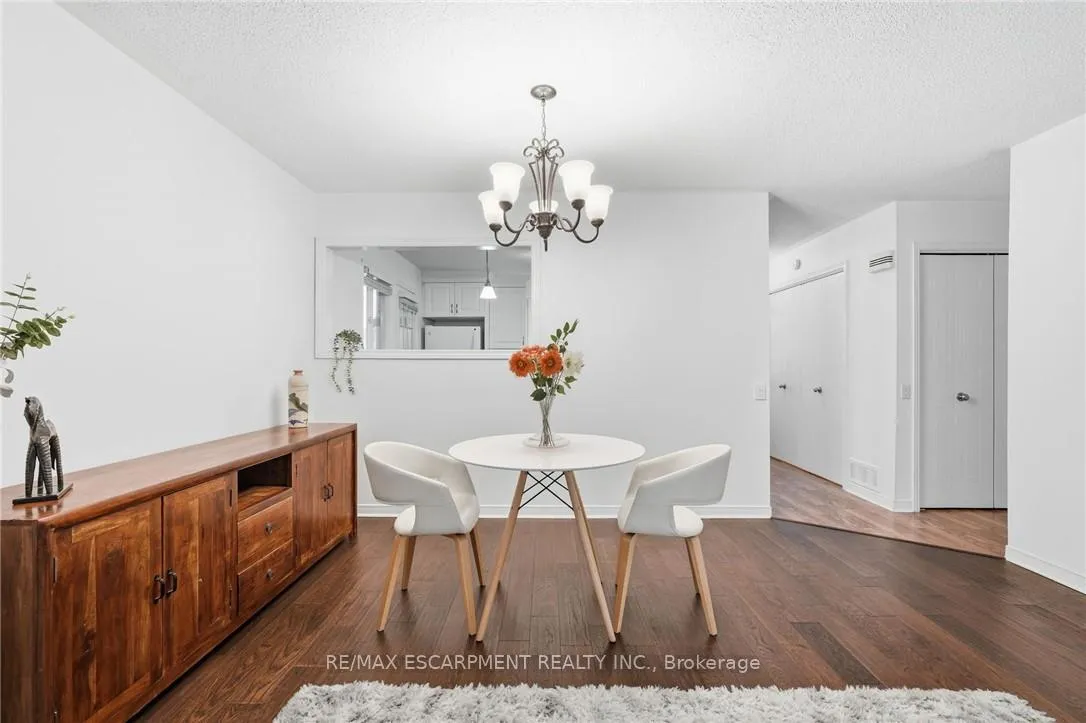 Photo 12 of 360 Silverbirch Boulevard, Hamilton, Villages of Glancaster — HOMEH