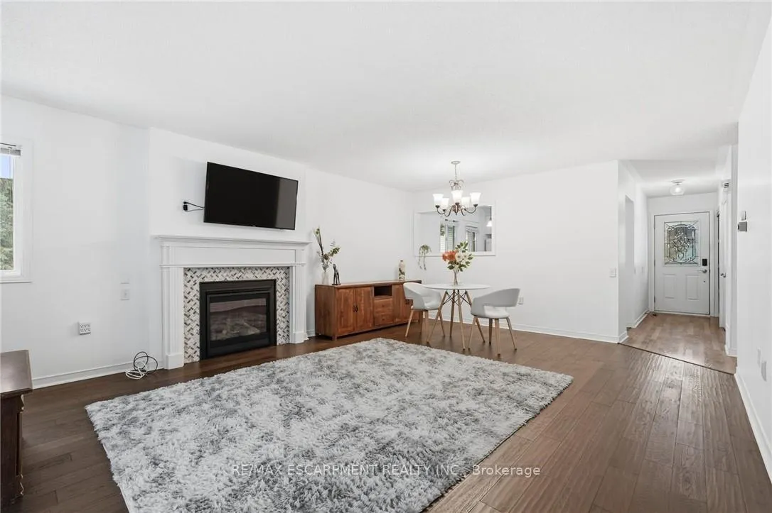 Photo 14 of 360 Silverbirch Boulevard, Hamilton, Villages of Glancaster — HOMEH