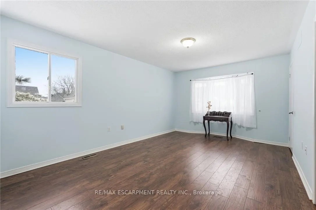 Photo 17 of 360 Silverbirch Boulevard, Hamilton, Villages of Glancaster — HOMEH